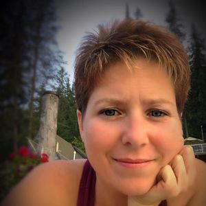 Meet your Posher, Nicole